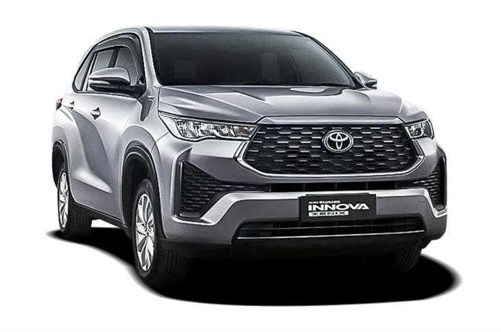 Toyota Innova Hycross